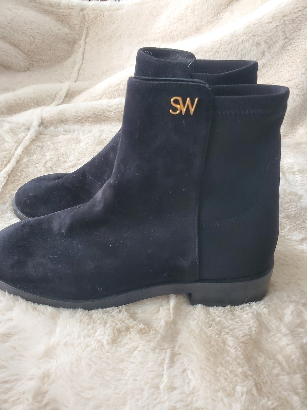 Stuart Weitzman NWT Black Suede Ankle Booties with Gold SW Logo Size 5